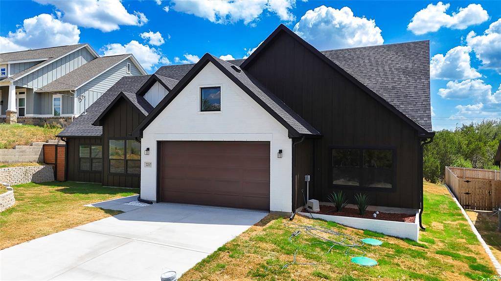 2217 Christine Drive, Granbury, TX 76048