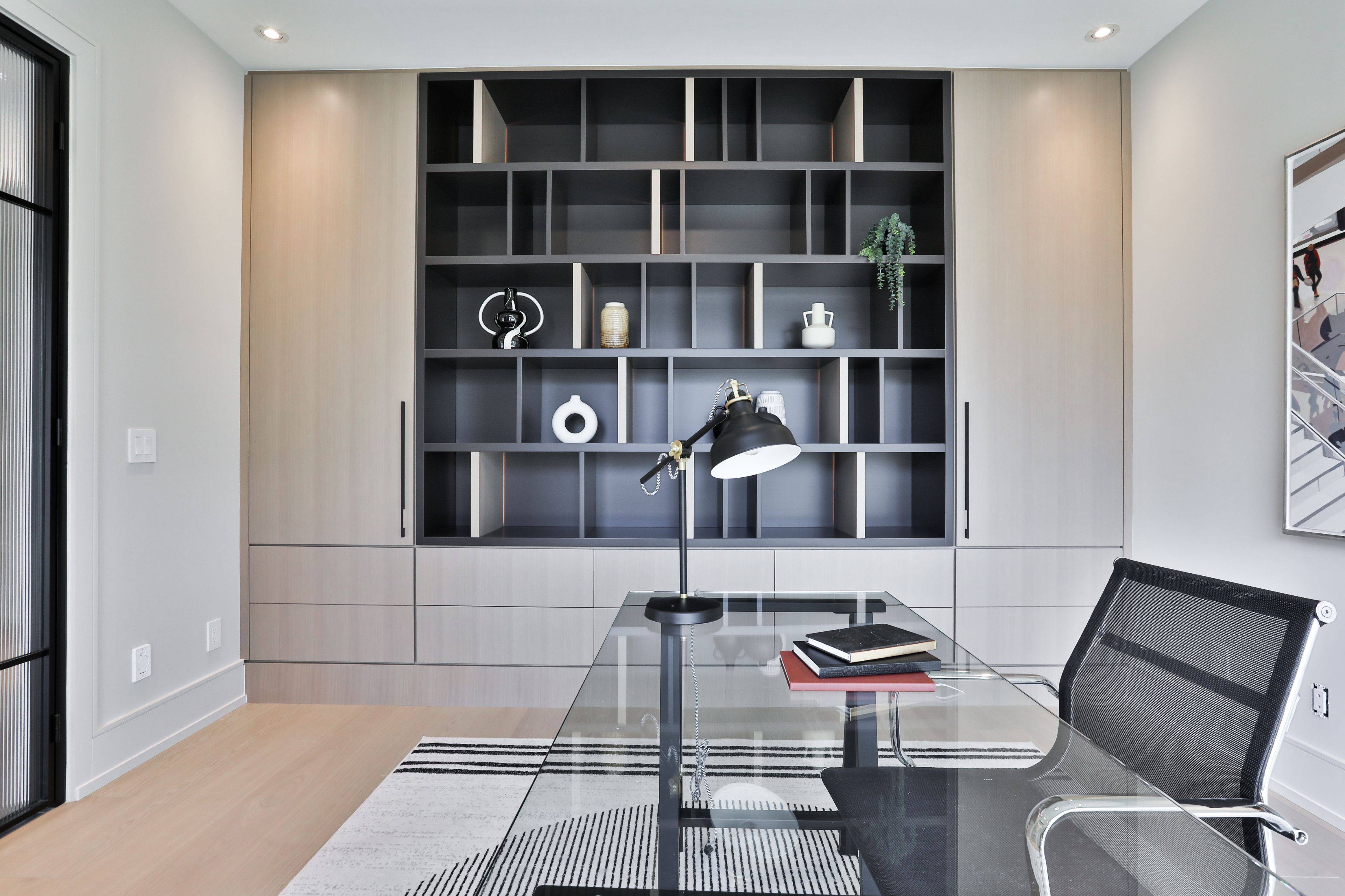 2 Marchwood DR, Toronto C07, ON M3H 1J8