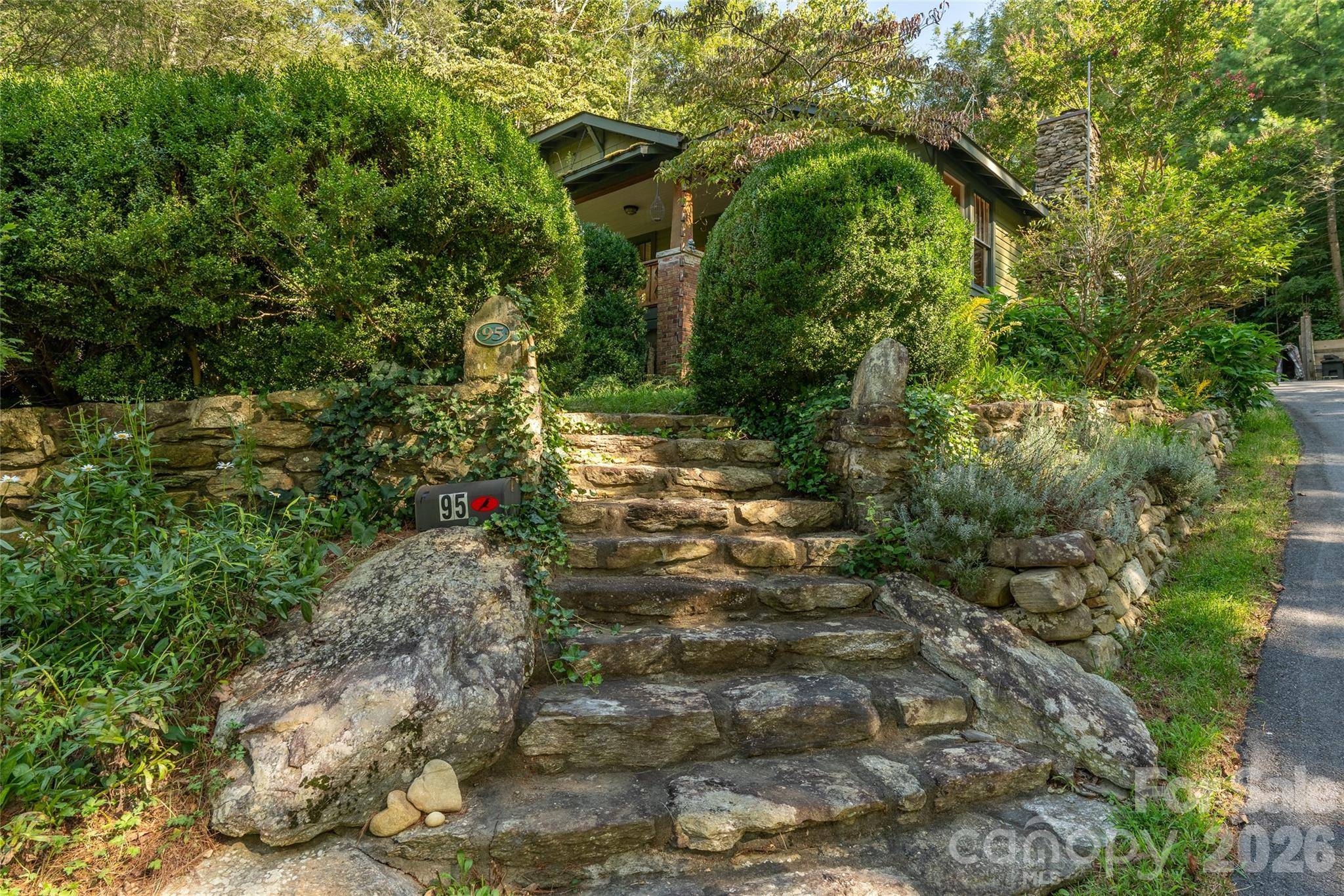 95 Chestnut Hill Loop RD, Gerton, NC 28735