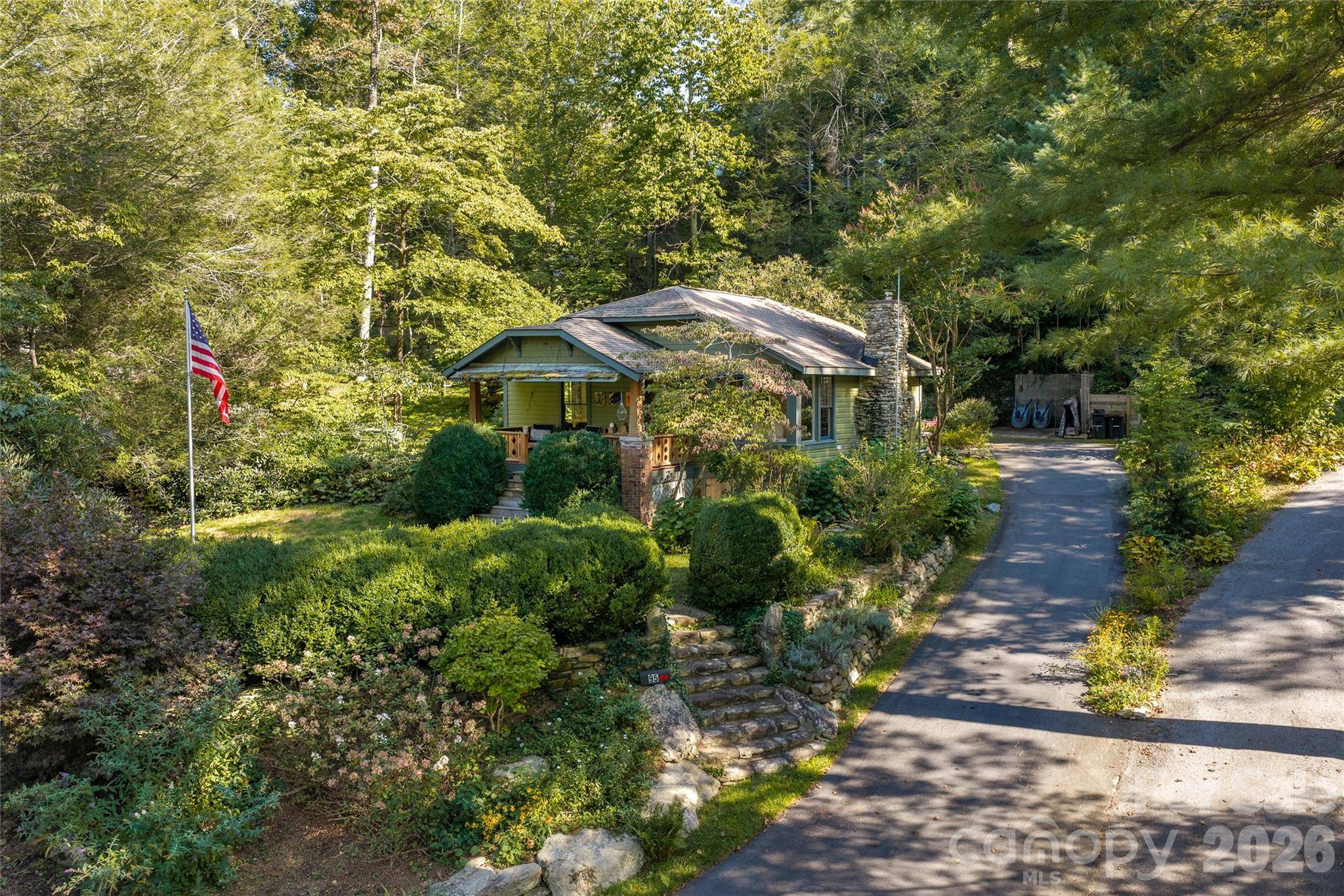 95 Chestnut Hill Loop RD, Gerton, NC 28735