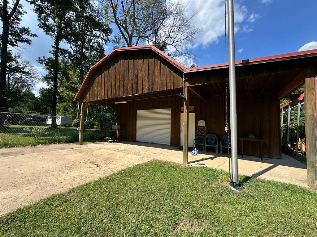 381 County Road 3636, Jefferson, TX 75657