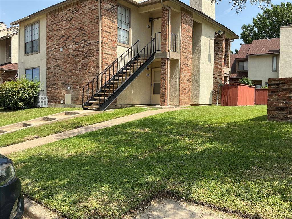 934 Turtle Cove #156, Irving, TX 75060