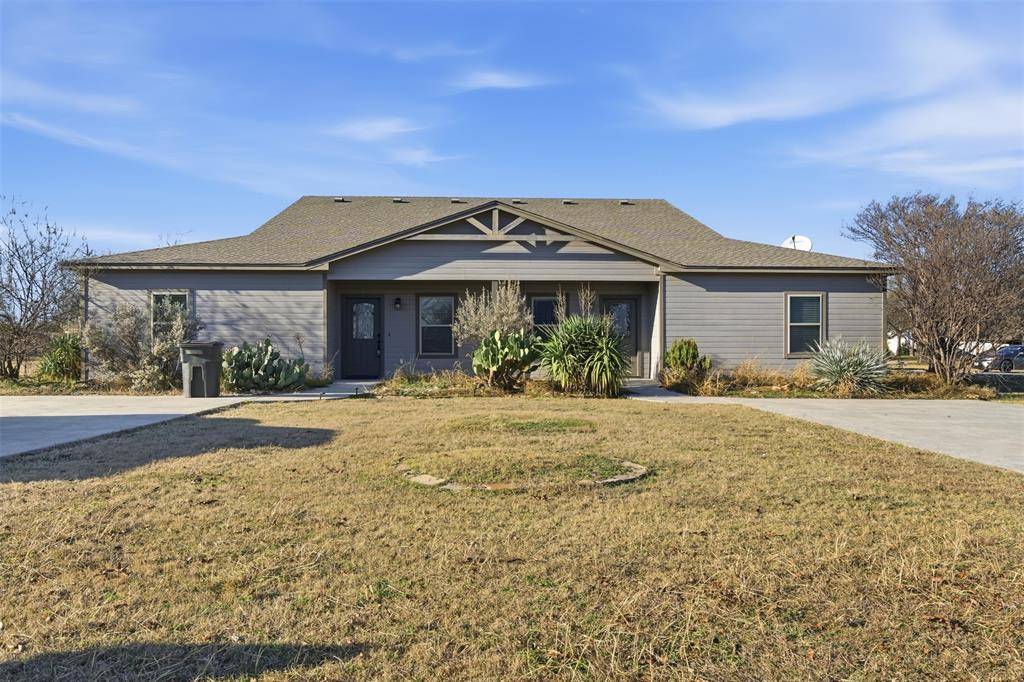 101 W Capps Street #D, Rio Vista, TX 76093