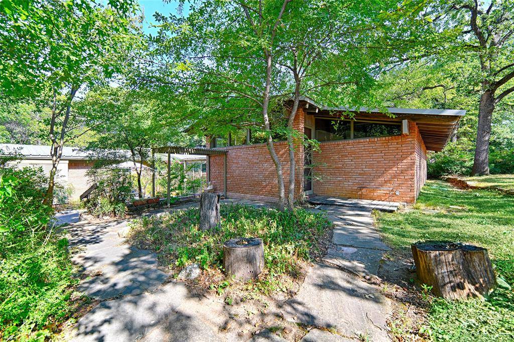 1101 Owenwood Drive, Irving, TX 75061