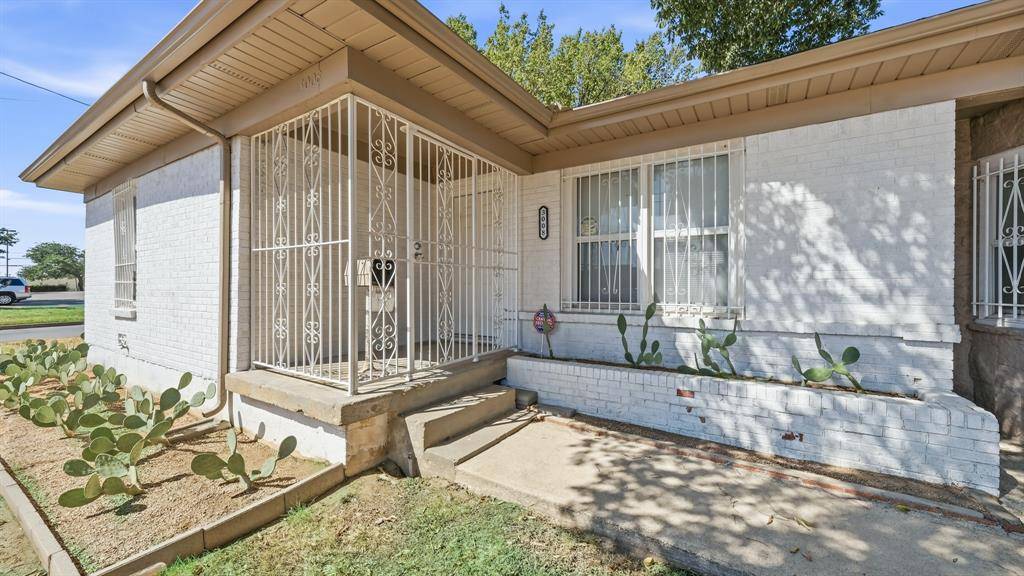 3008 Miller Avenue, Fort Worth, TX 76105