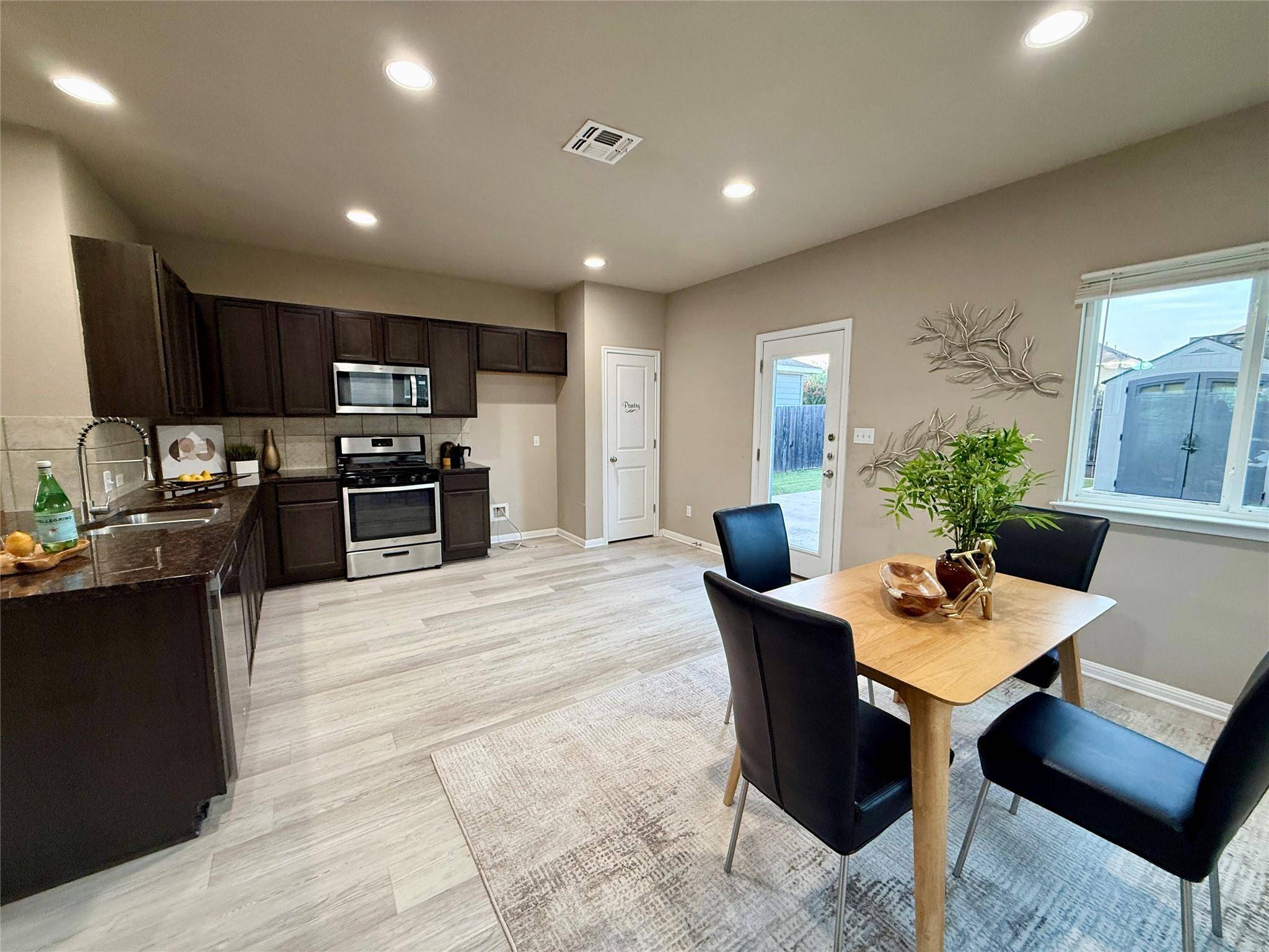 202 Mossycup DR, San Marcos, TX 78666