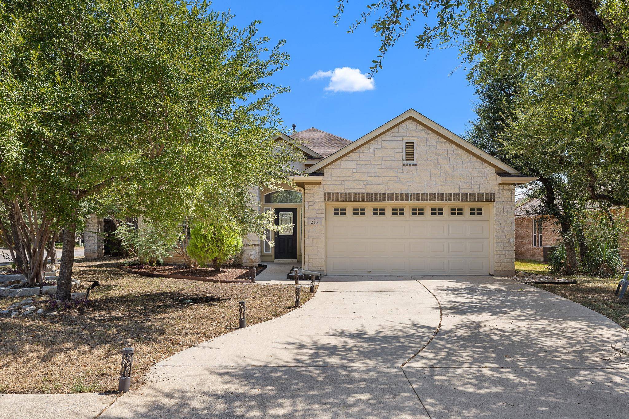 216 Cherry Laurel DR, Cedar Park, TX 78613