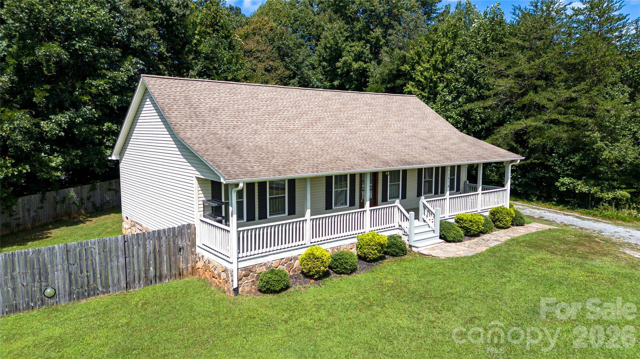 1878 W US 70 HWY, Morganton, NC 28655