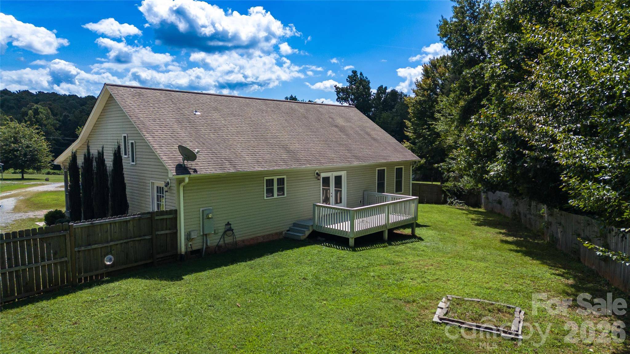 1878 W US 70 HWY, Morganton, NC 28655