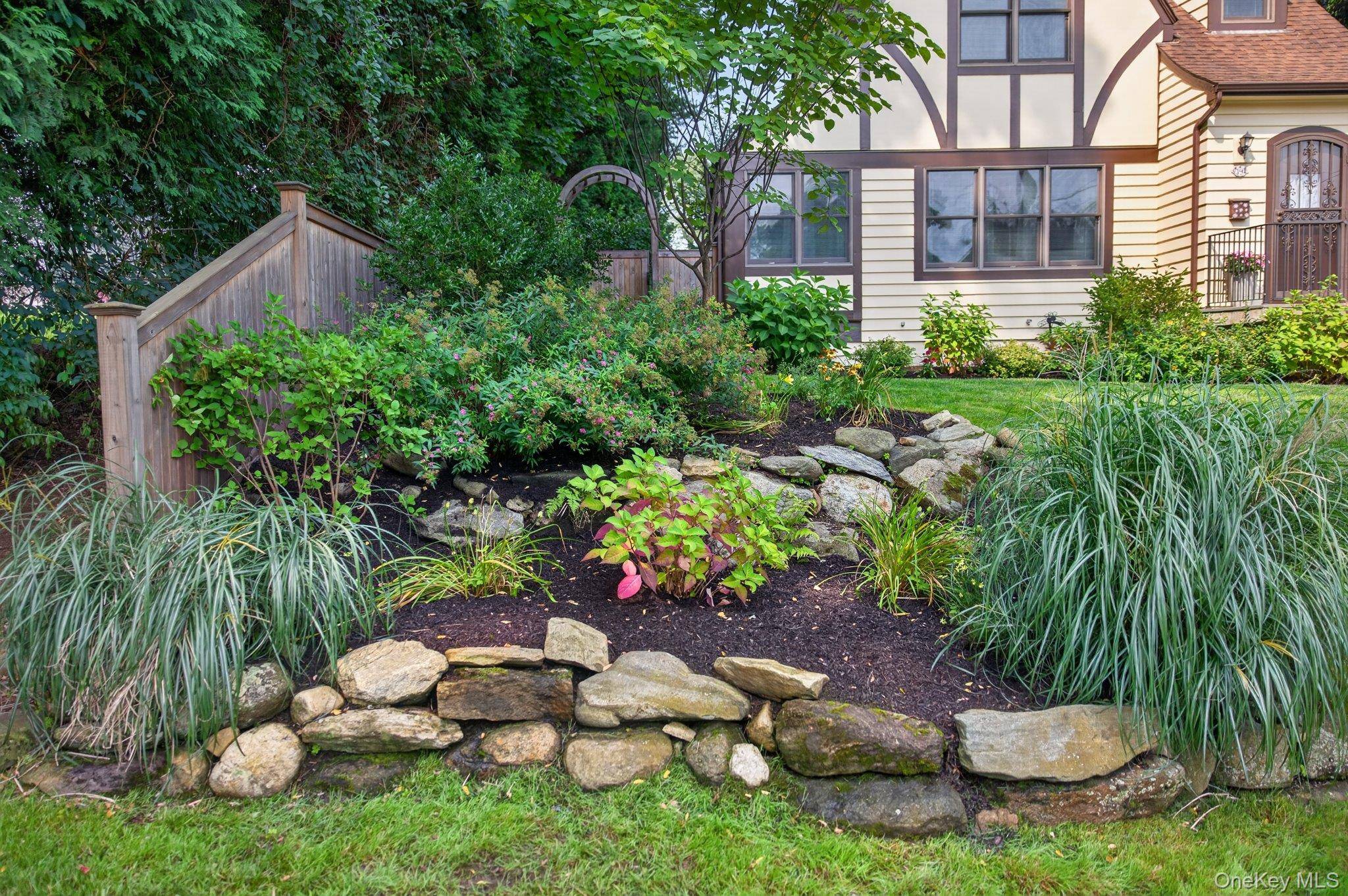 14 S Longfellow ST, Hartsdale, NY 10530