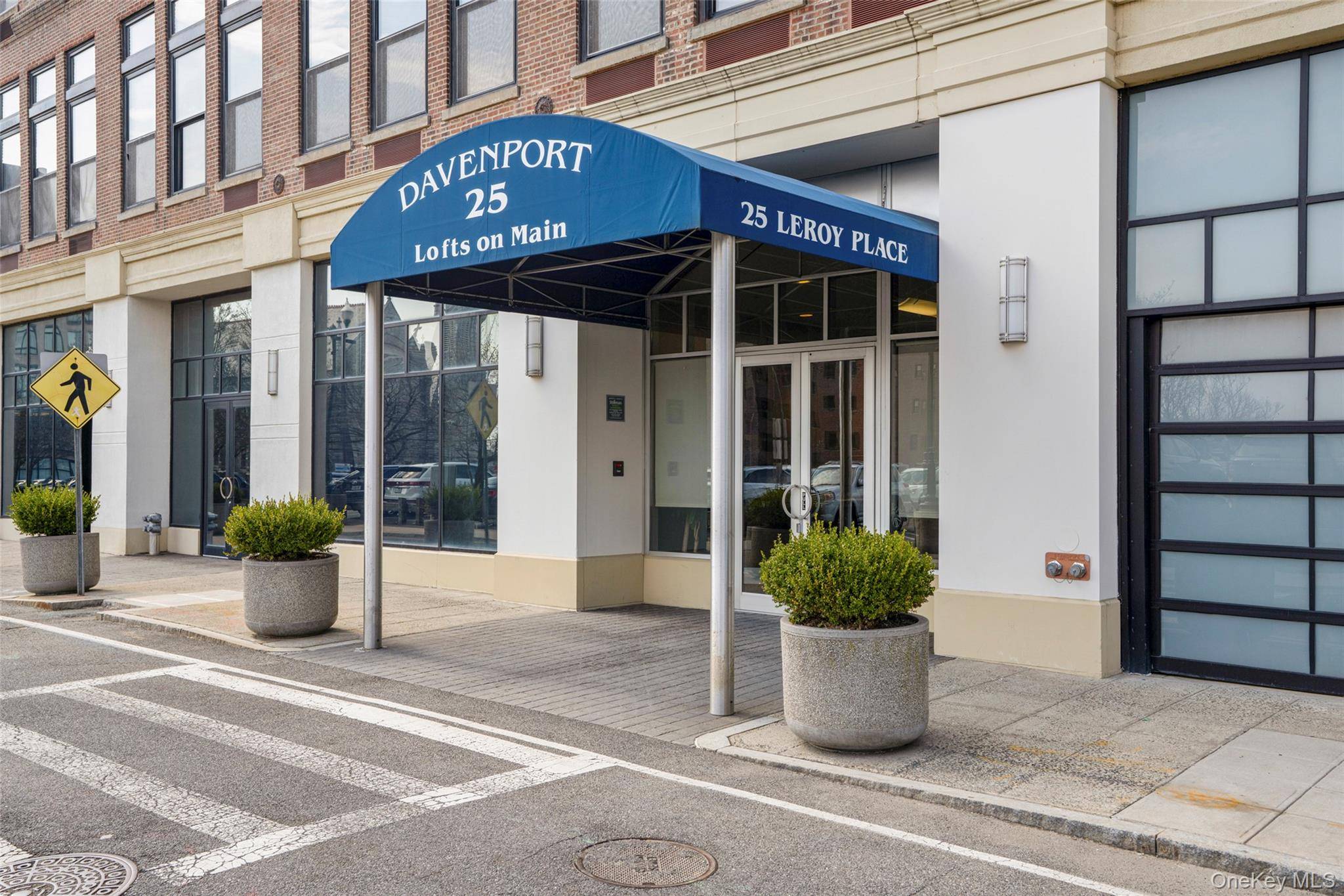 25 Leroy PL #PH7, New Rochelle, NY 10805