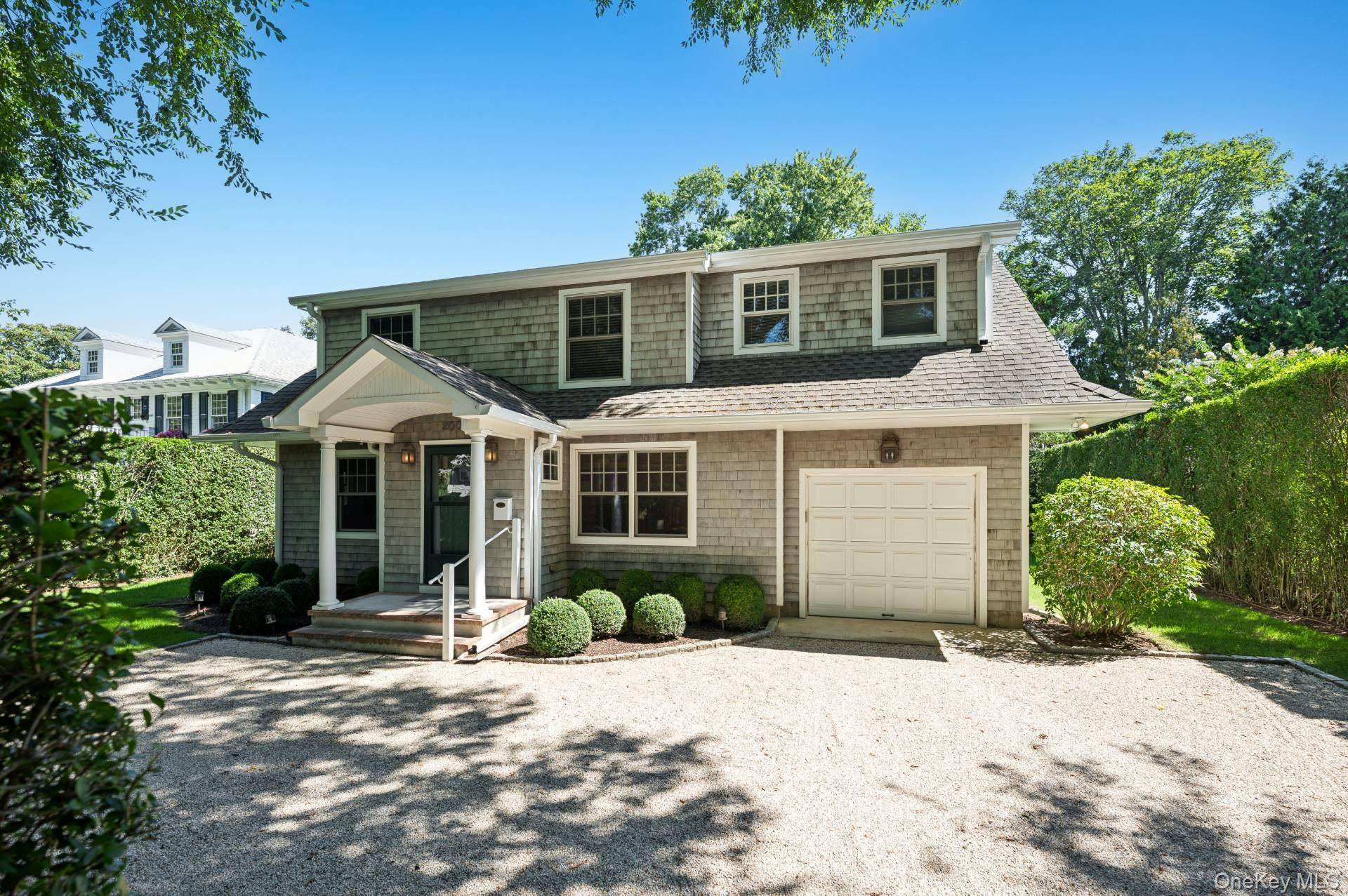 200 Little Plains RD, Southampton, NY 11968