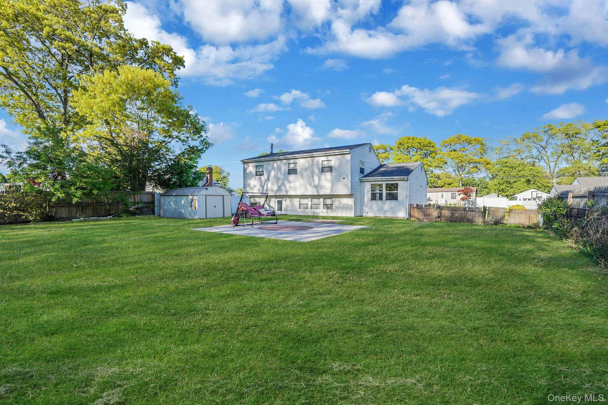 39 Superior ST, Port Jefferson Station, NY 11776