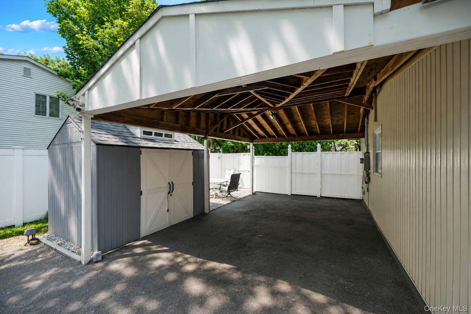 1011 Old Town RD, Coram, NY 11727
