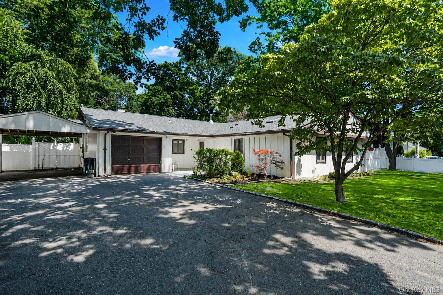 1011 Old Town RD, Coram, NY 11727