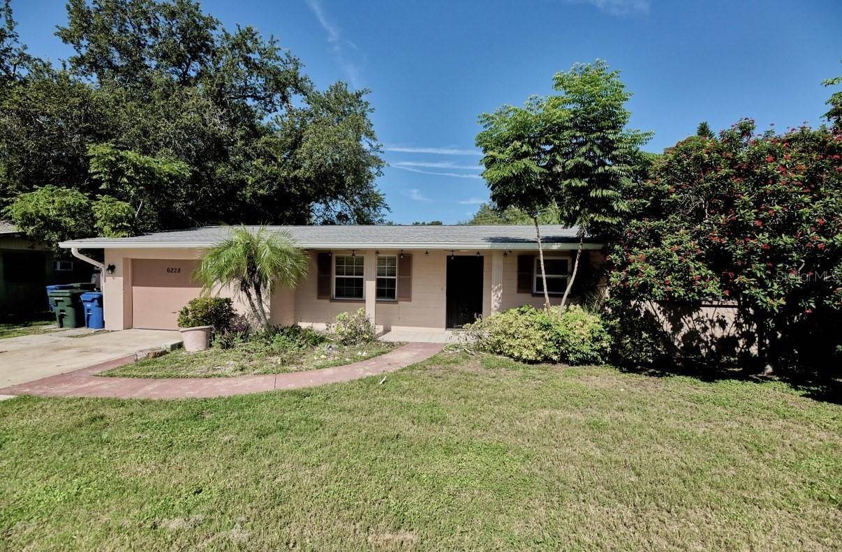 6228 PAULINE AVE, Sarasota, FL 34231