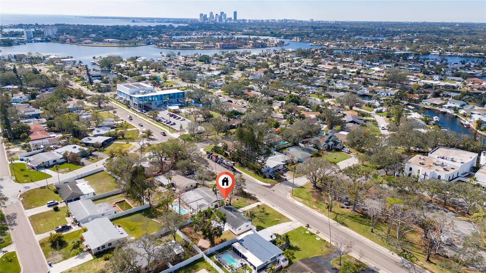 4401 SHORE ACRES BLVD NE, St Petersburg, FL 33703