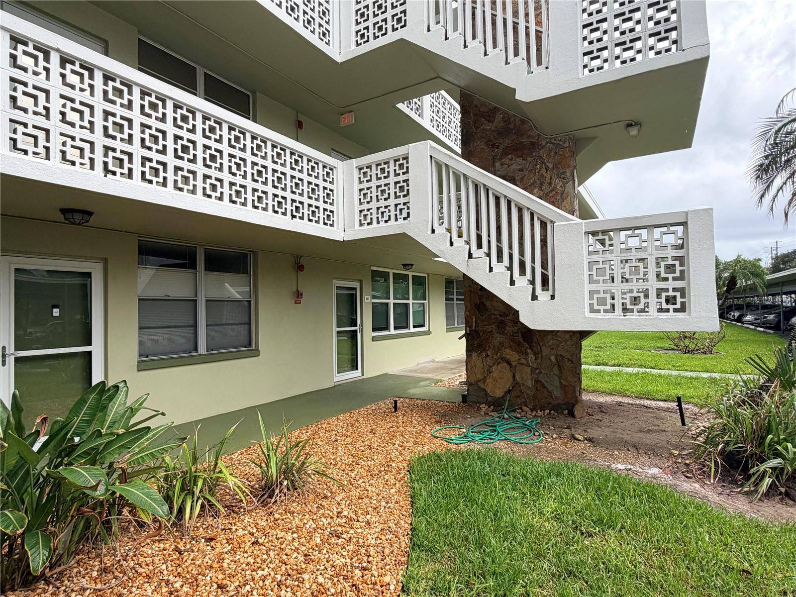 4885 1ST ST NE #117, St Petersburg, FL 33703