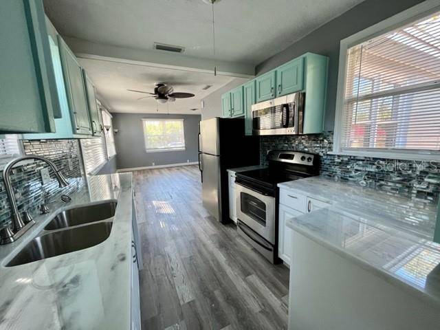 2720 EDWARDS AVE S, St Petersburg, FL 33705