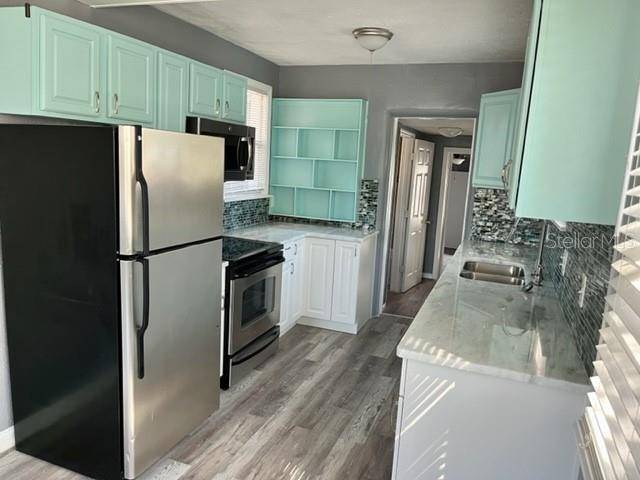 2720 EDWARDS AVE S, St Petersburg, FL 33705