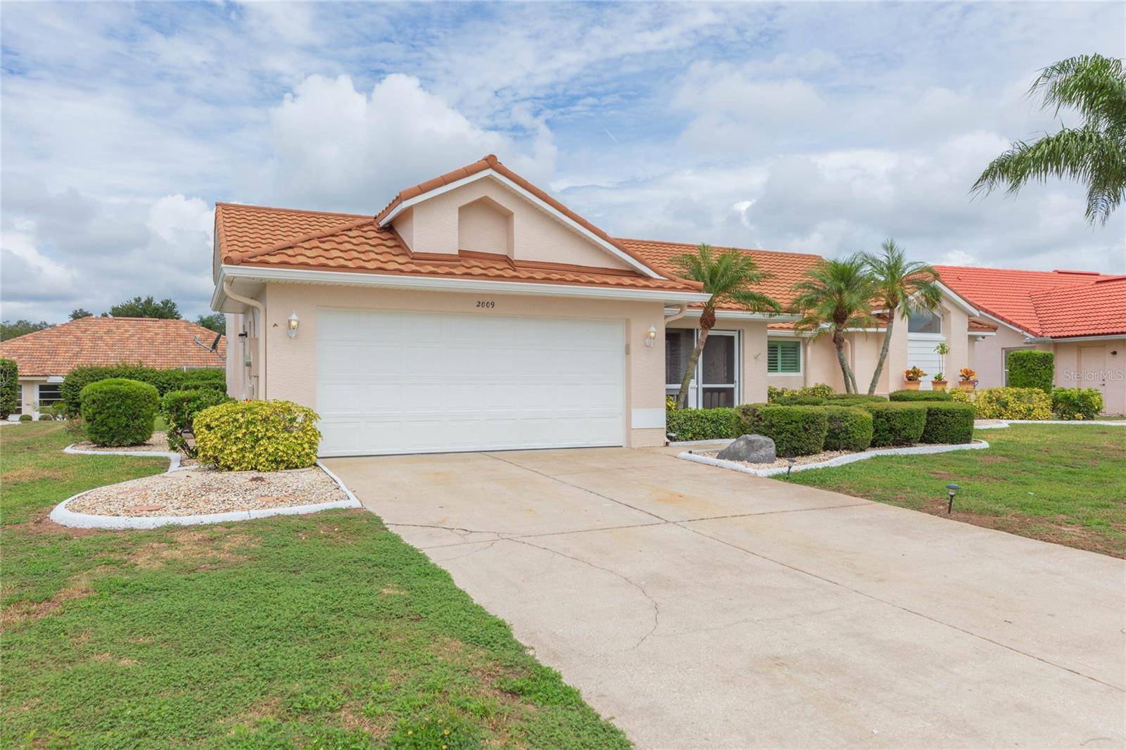 2009 NEW BEDFORD DR, Sun City Center, FL 33573