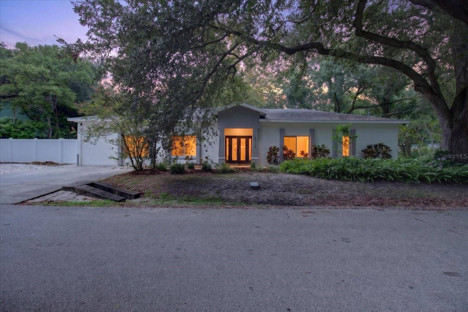 5114 CHILKOOT ST, Tampa, FL 33617