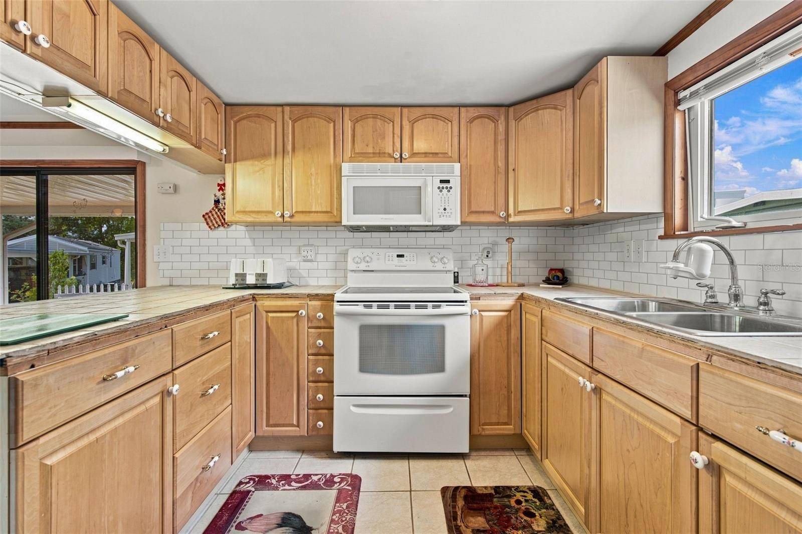 9483 GRAY FOX DR, Weeki Wachee, FL 34613