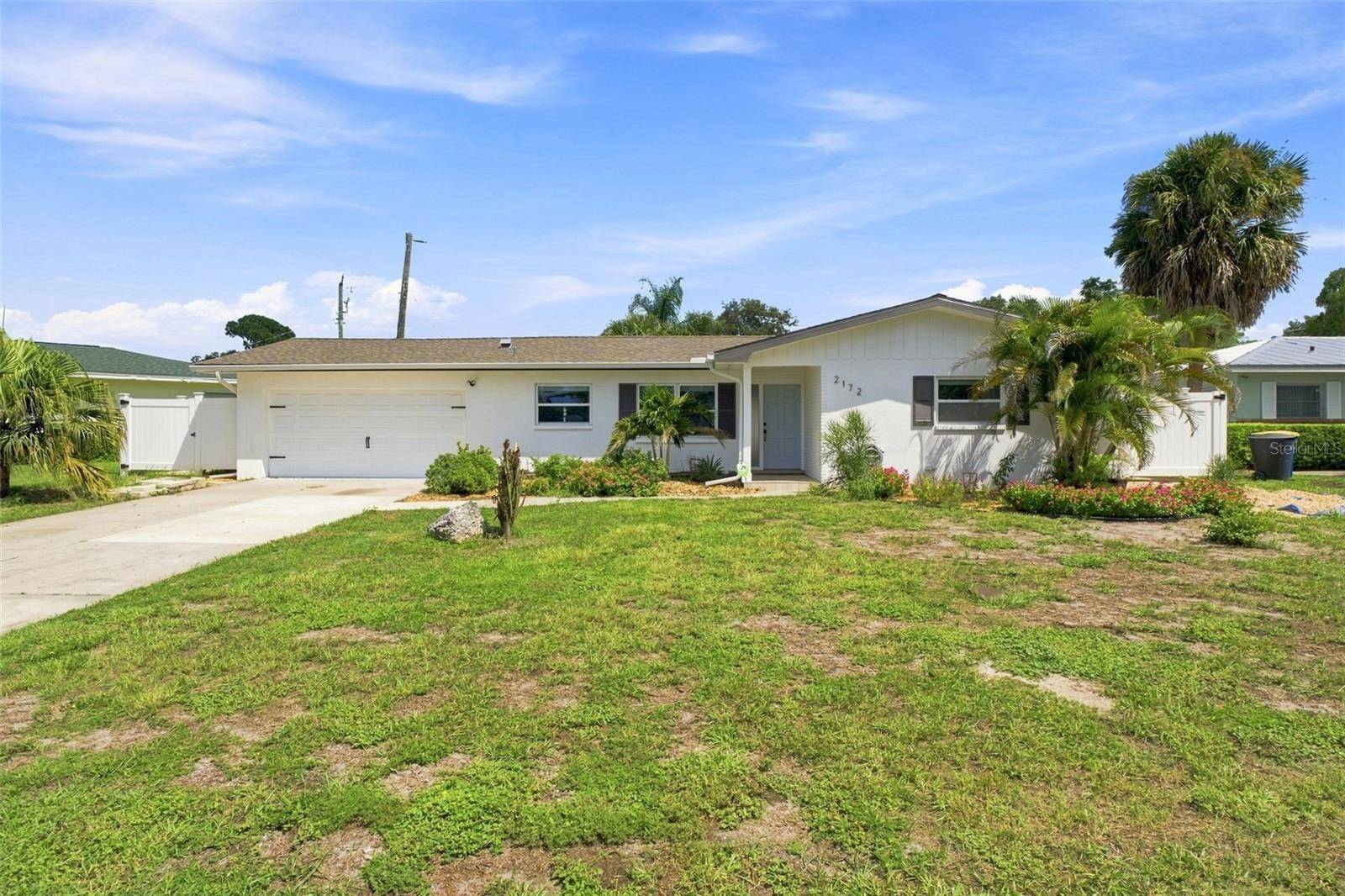2172 UNIVERSITY DR S, Clearwater, FL 33764