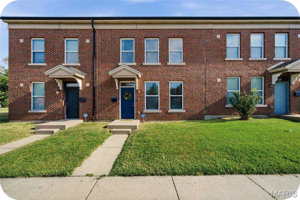 721 Dickson ST, St Louis, MO 63106