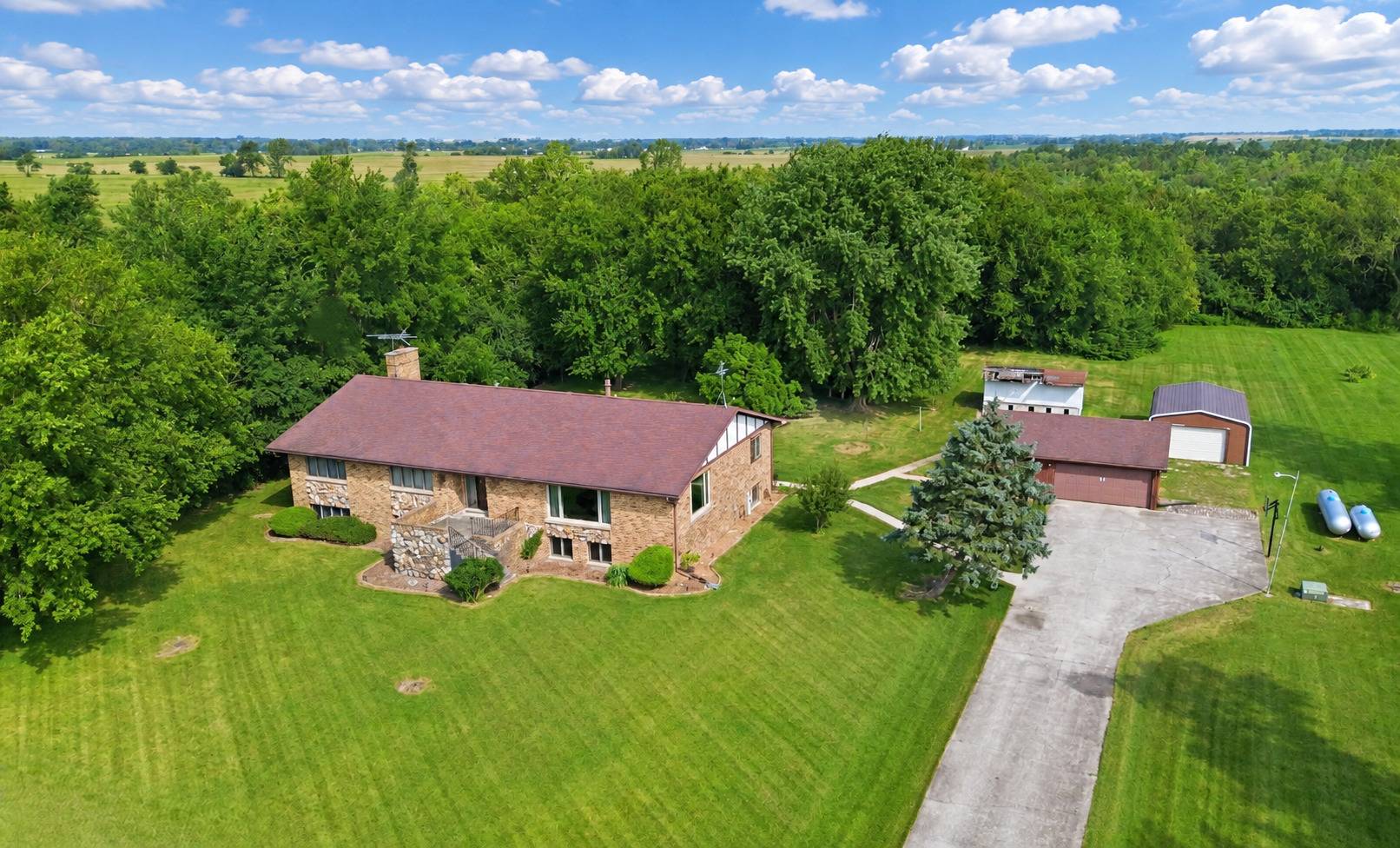 1128 W Church RD, Beecher, IL 60401