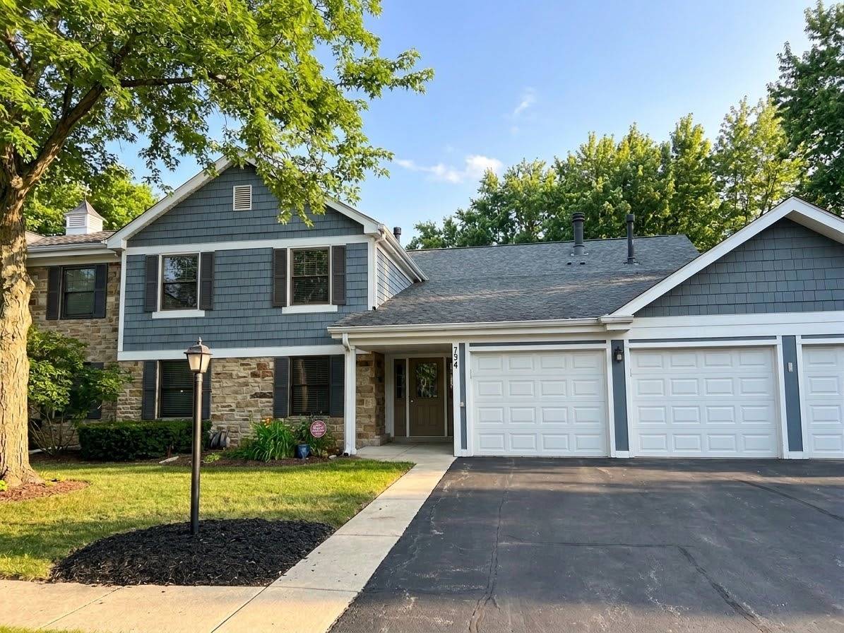 734 PLUMTREE CT #C1, Wheeling, IL 60090