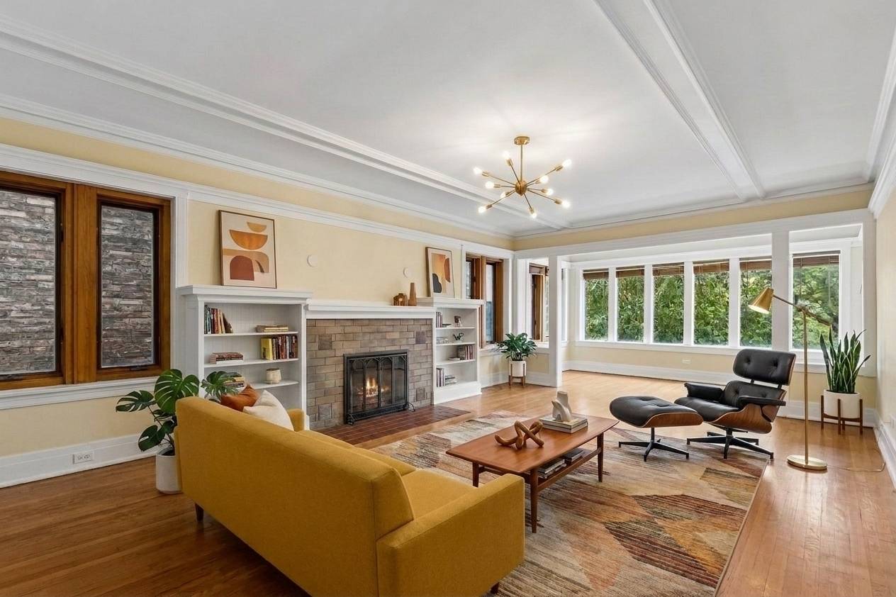 1130 W Morse AVE #2E, Chicago, IL 60626