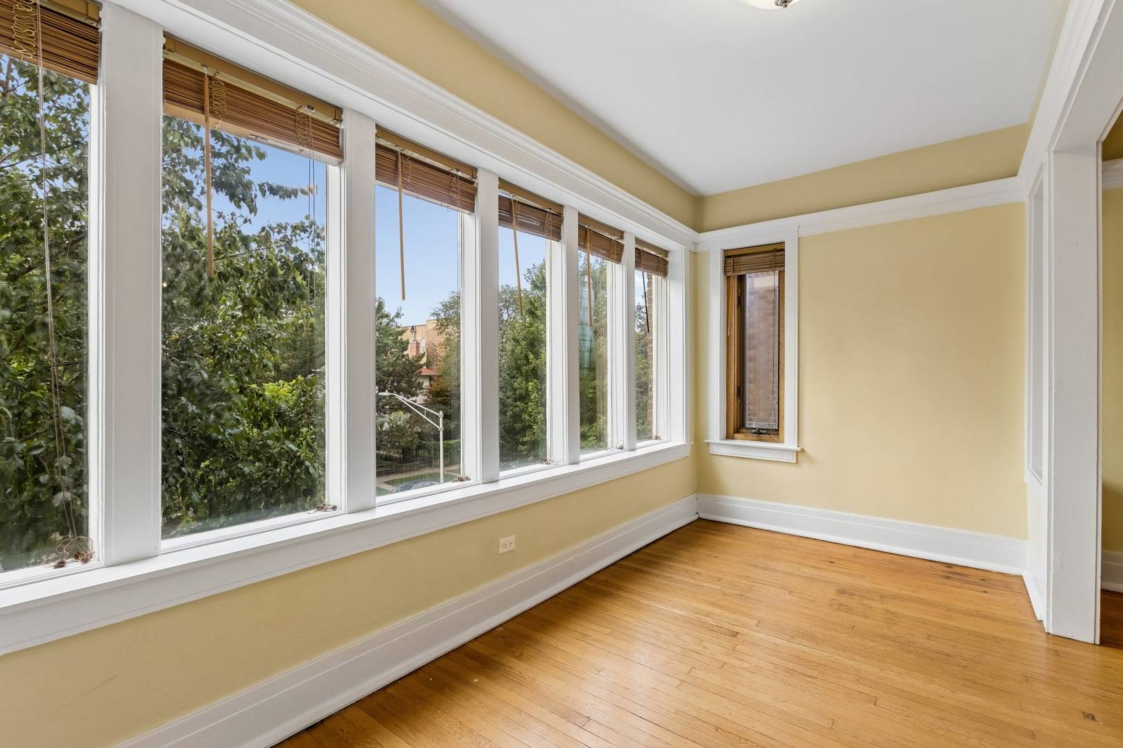 1130 W Morse AVE #2E, Chicago, IL 60626