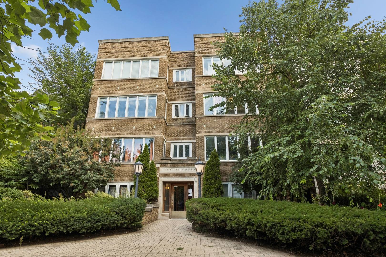 1130 W Morse AVE #2E, Chicago, IL 60626