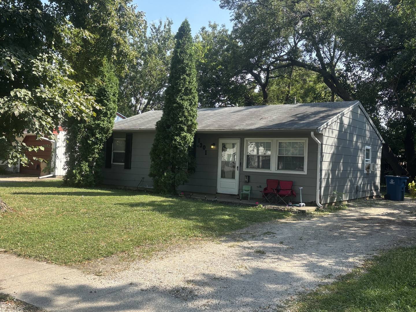 1301 Eureka ST, Urbana, IL 61801