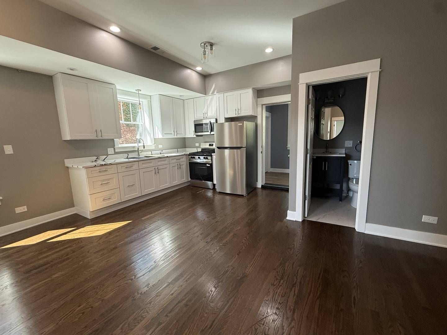 3312 W Le Moyne ST #2, Chicago, IL 60651