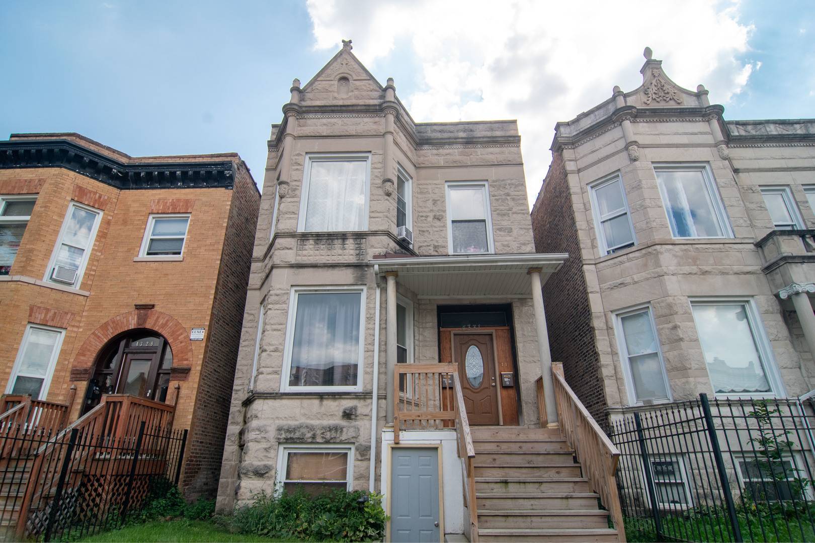 4331 W Adams ST, Chicago, IL 60624