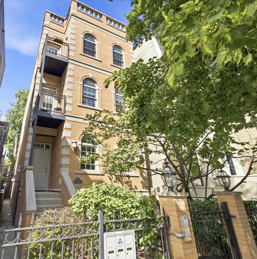 1902 N Halsted ST #1, Chicago, IL 60614