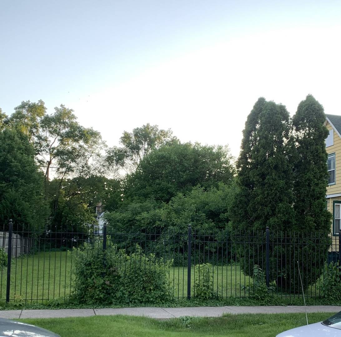 312 N Lotus AVE, Chicago, IL 60644