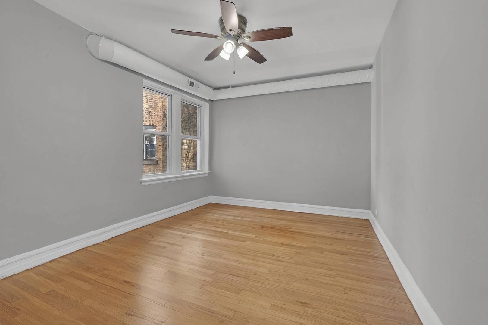 6215 N Washtenaw AVE #2, Chicago, IL 60659