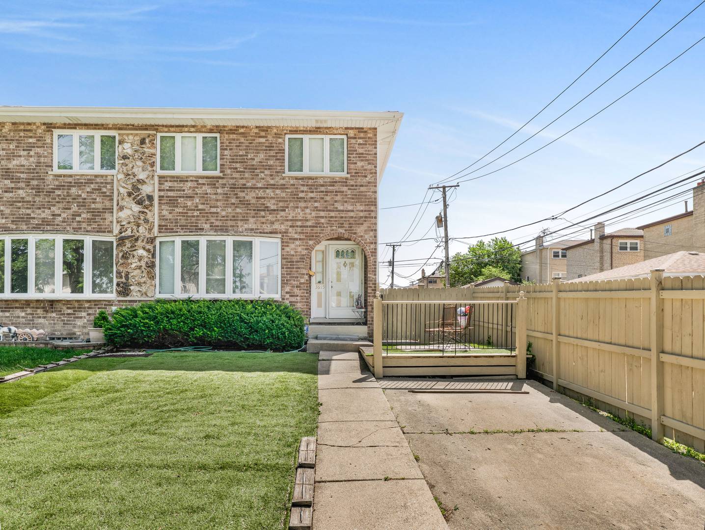 3615 N Pacific AVE, Chicago, IL 60634
