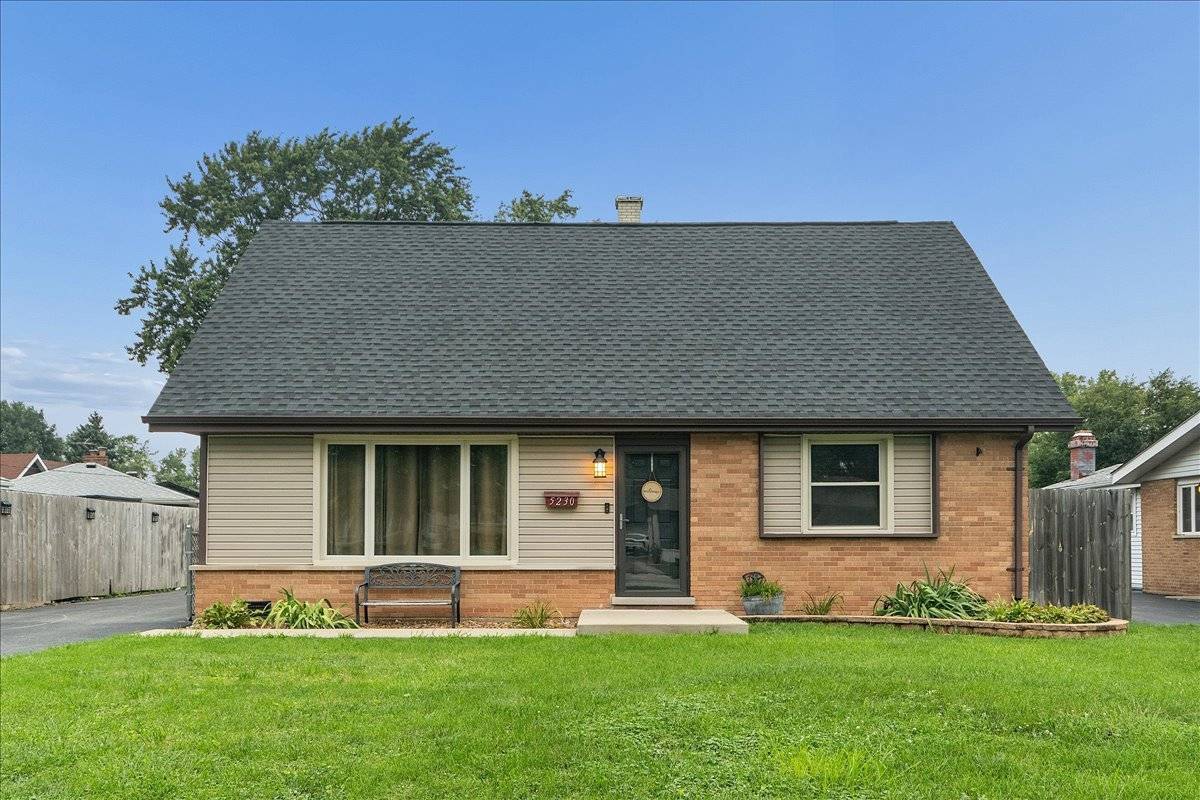 5230 Pleasant LN, Crestwood, IL 60418