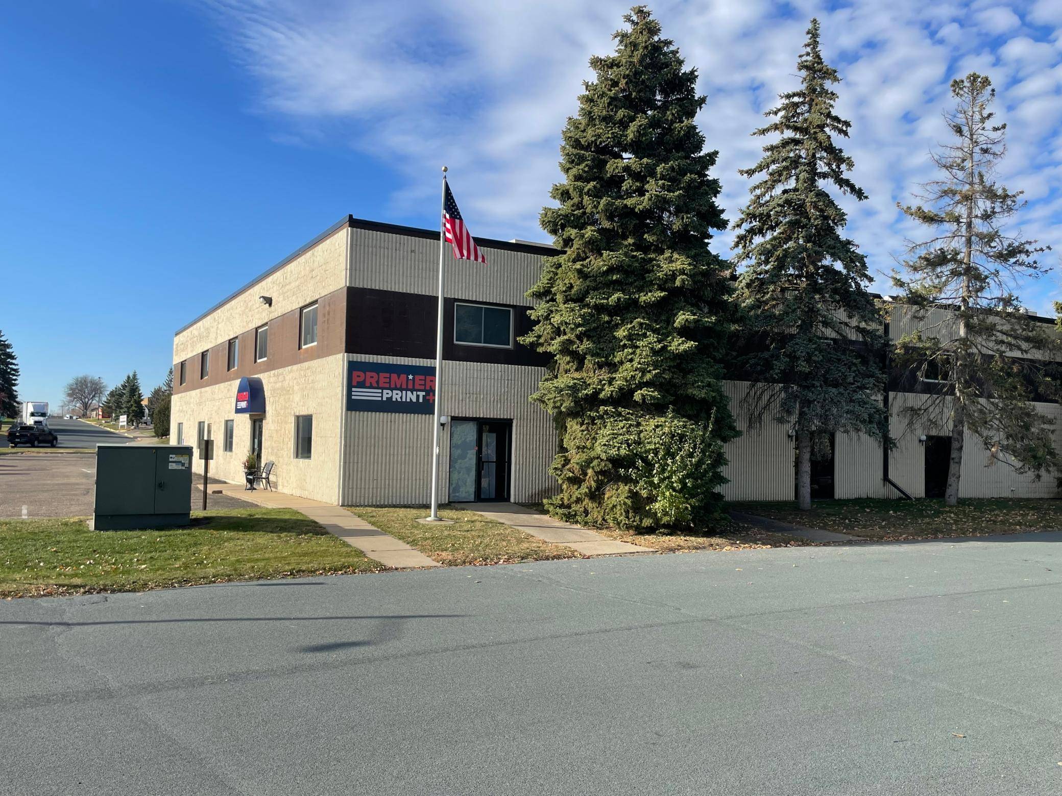 1 Premier DR, Long Lake, MN 55356