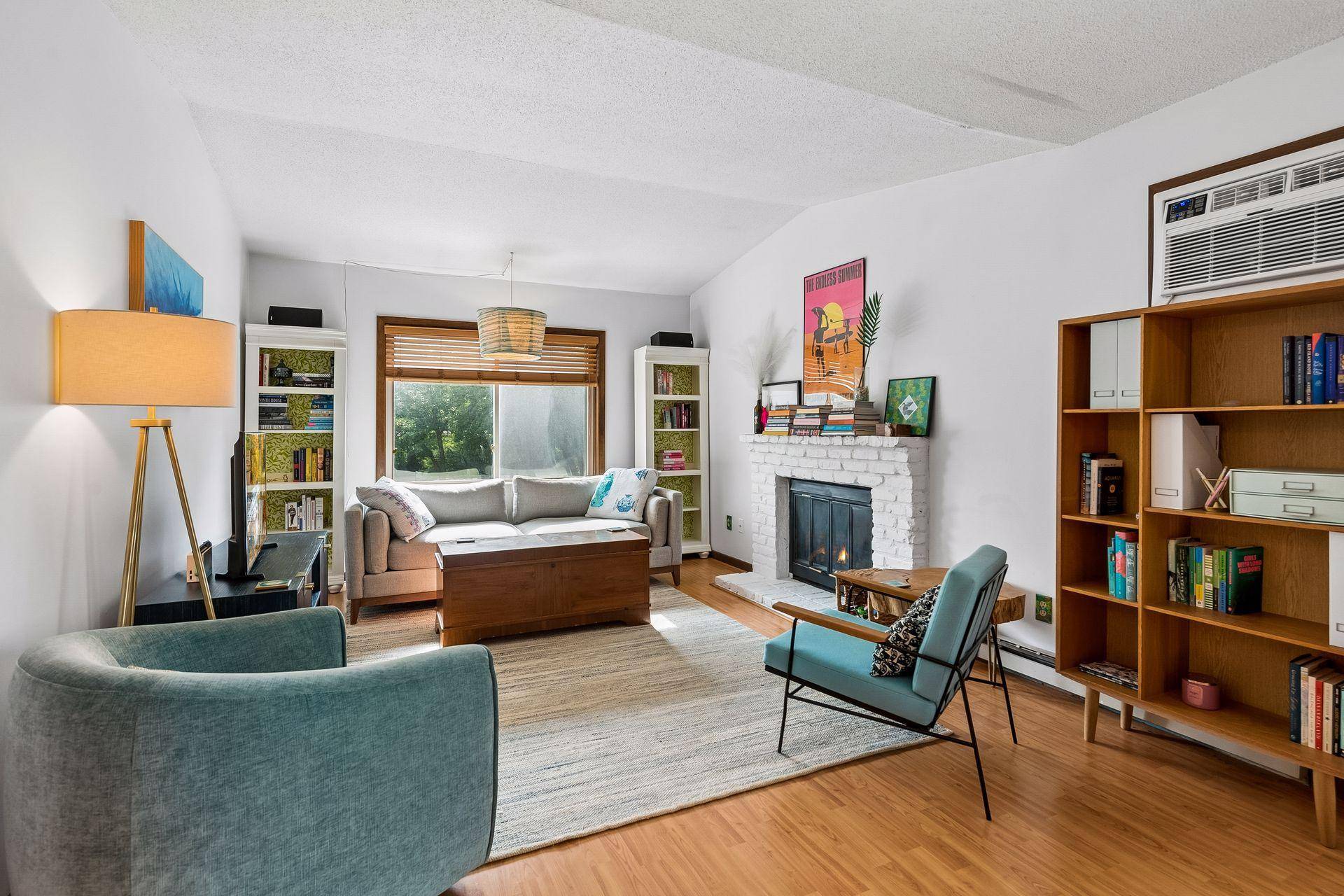 2040 Ridge DR #32, Saint Louis Park, MN 55416