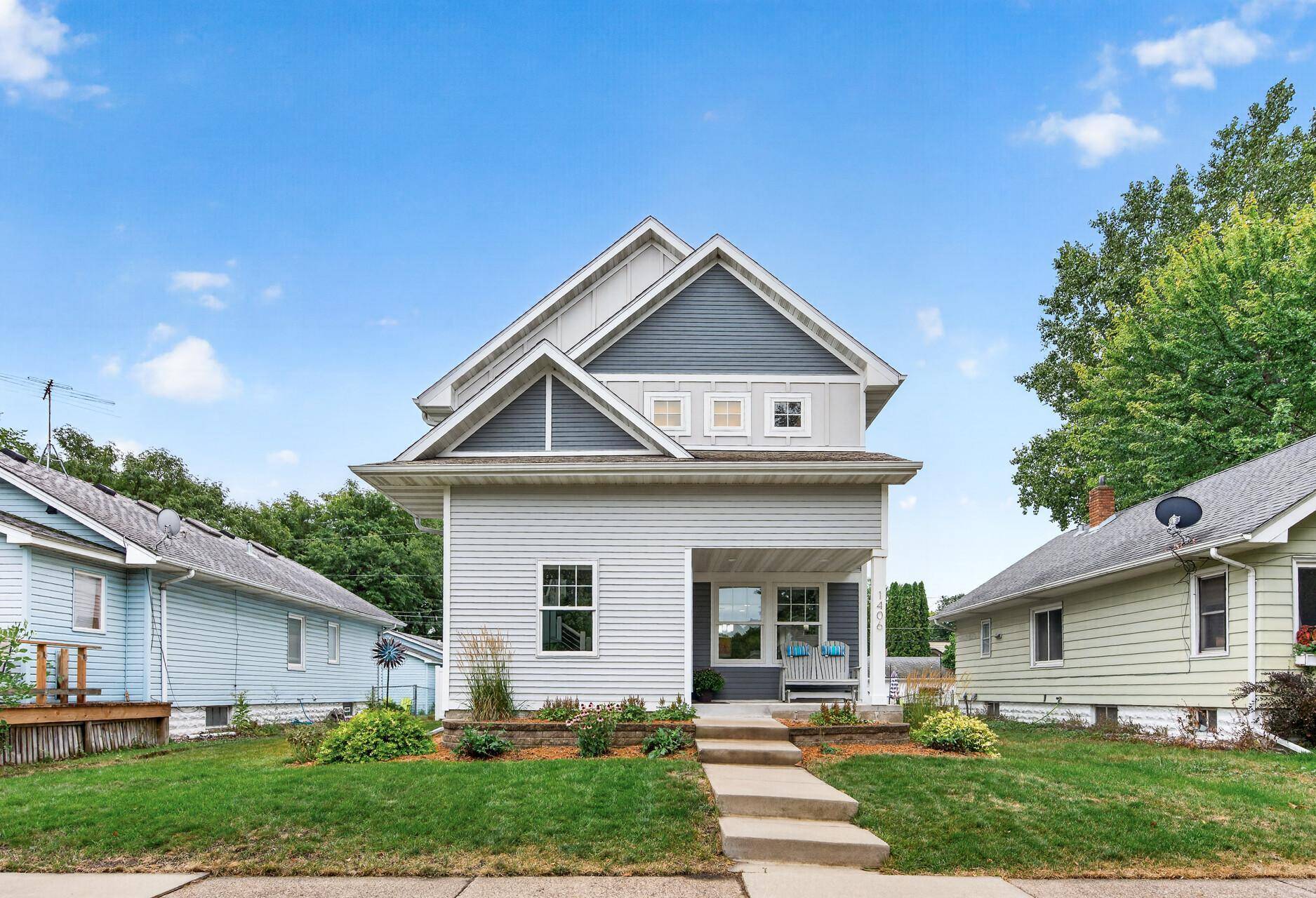 1406 Juliet AVE, Saint Paul, MN 55105