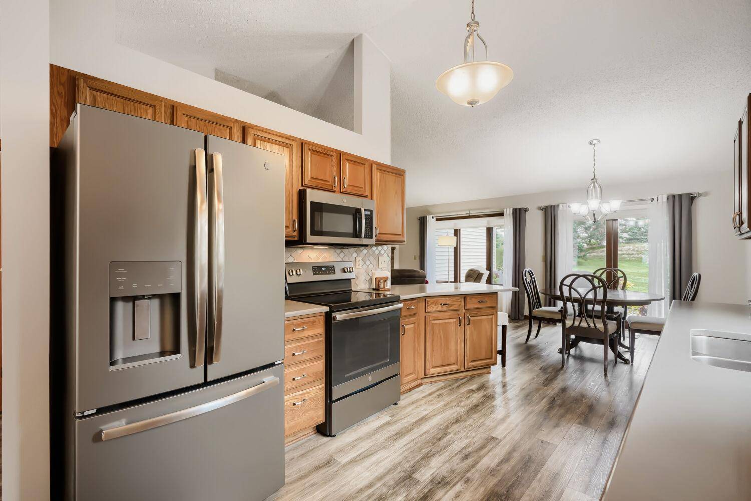 1513 Carleton DR, Hastings, MN 55033