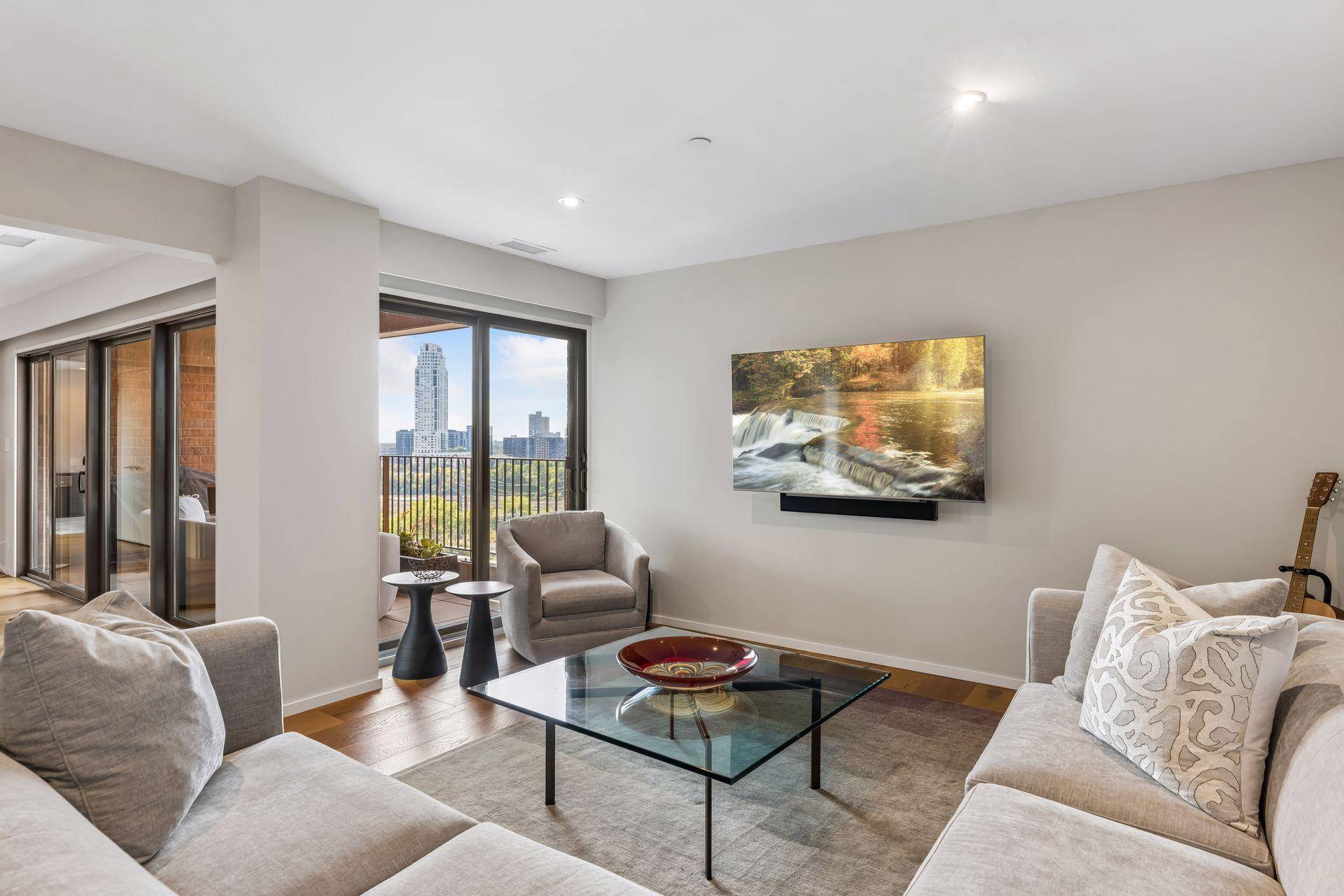 100 2nd ST SE #1102, Minneapolis, MN 55414