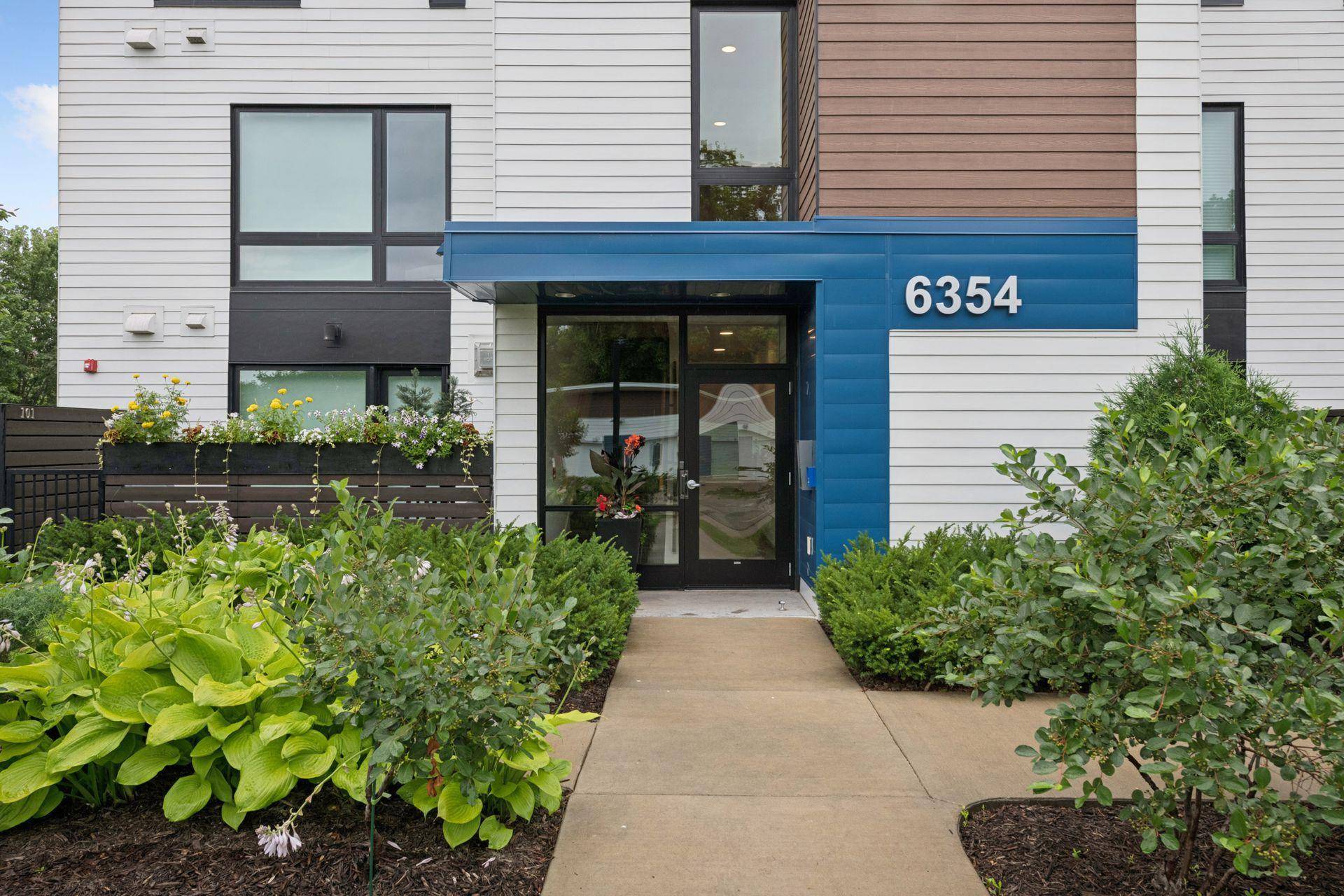 6354 Lyndale AVE S #W301, Richfield, MN 55423