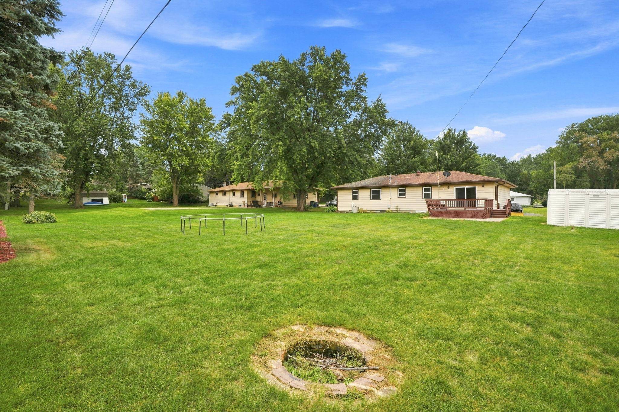 1463 Glynview TRL, Faribault, MN 55021