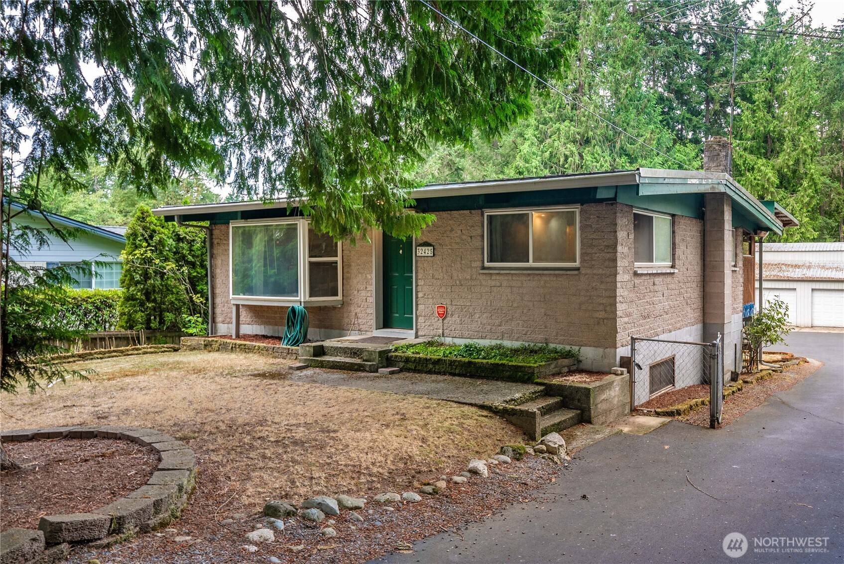 32425 46th PL S, Renton, WA 98001